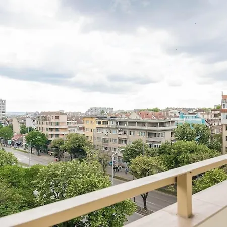 Апартаменты Linden Guest