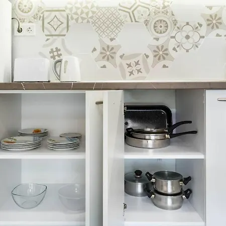 Linden Guest Варна