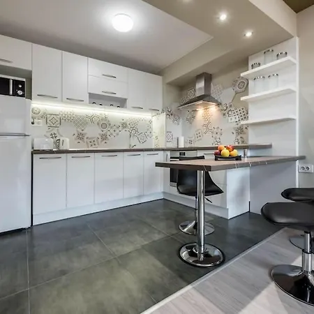 Appartamento Linden Guest *